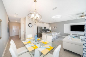 4834SL TOWNHOUSE 4 BEDROOMS & 3 BATHROOMS + POOL